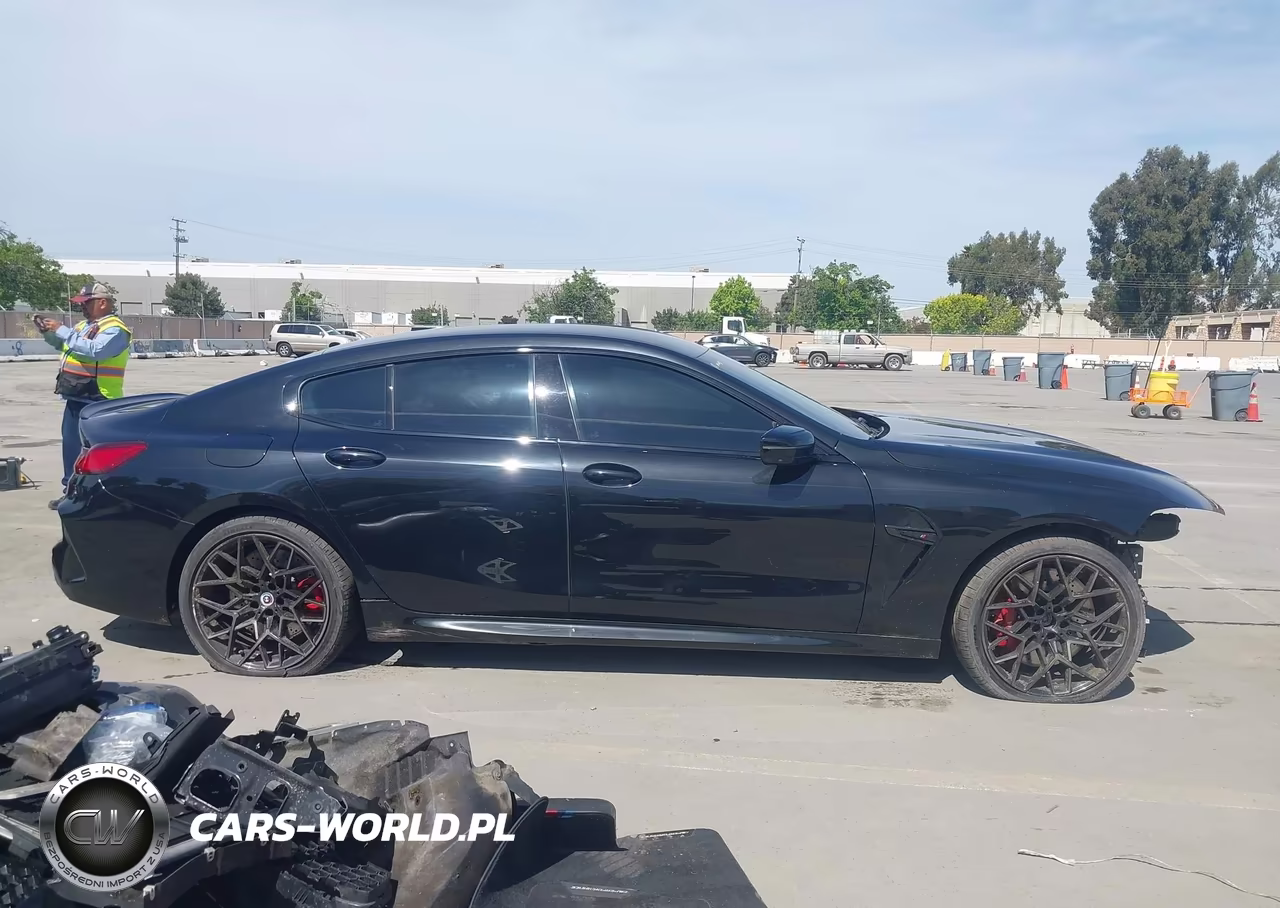 2023 BMW M8 Coupe VIN:WBSGV0C00PCL61824 - 14