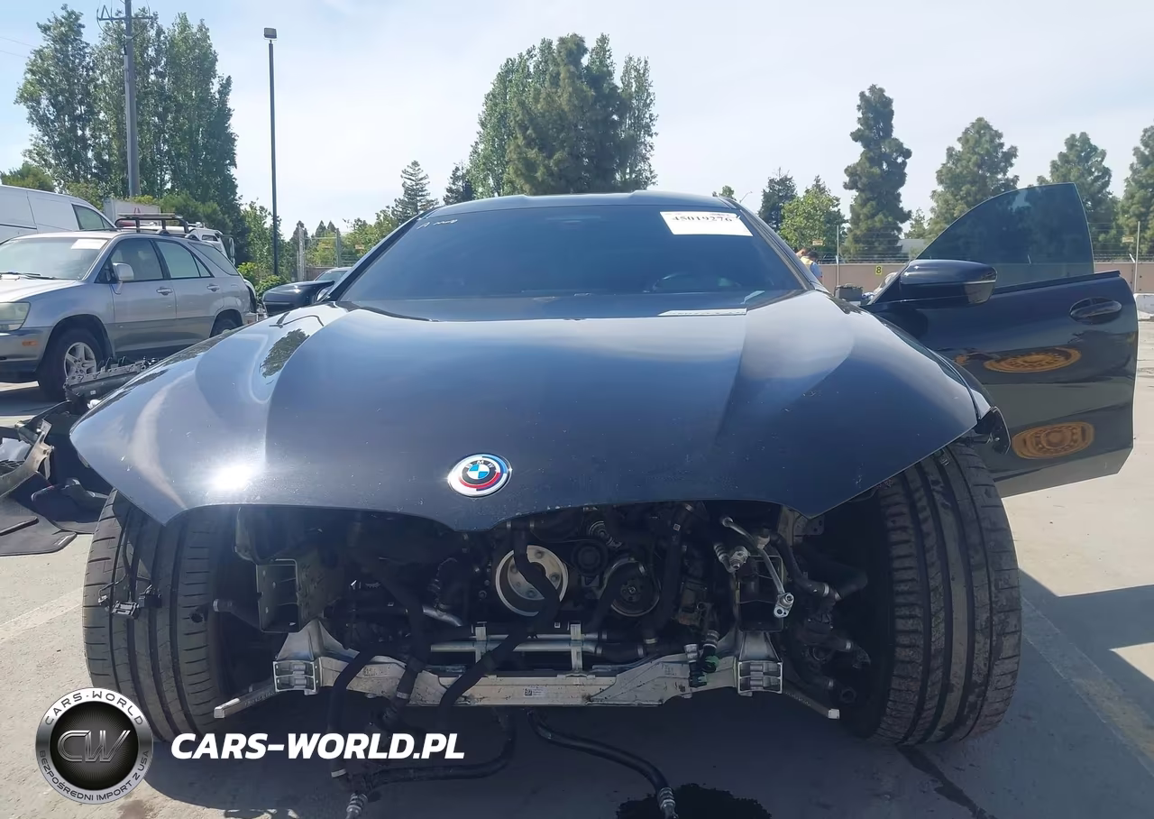 2023 BMW M8 Coupe VIN:WBSGV0C00PCL61824 - 6