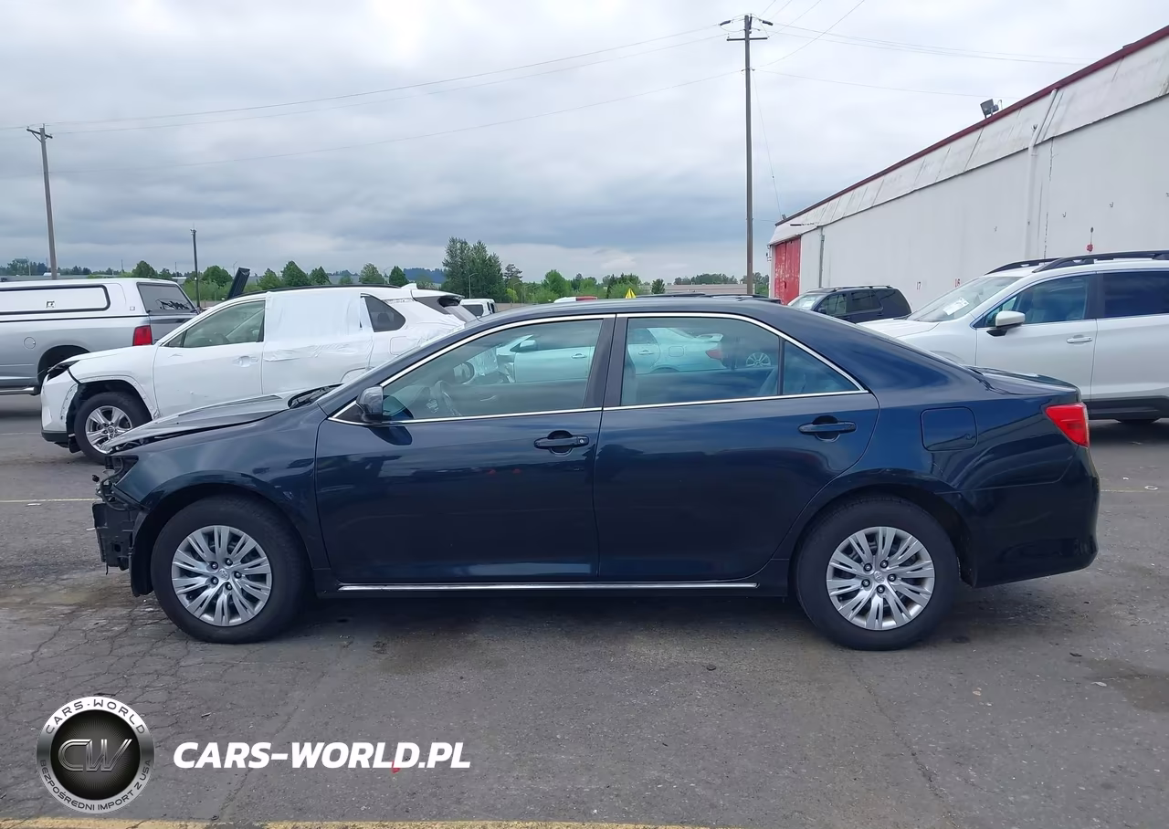 2014 Toyota Camry Le VIN:4T4BF1FK9ER393780 - 15