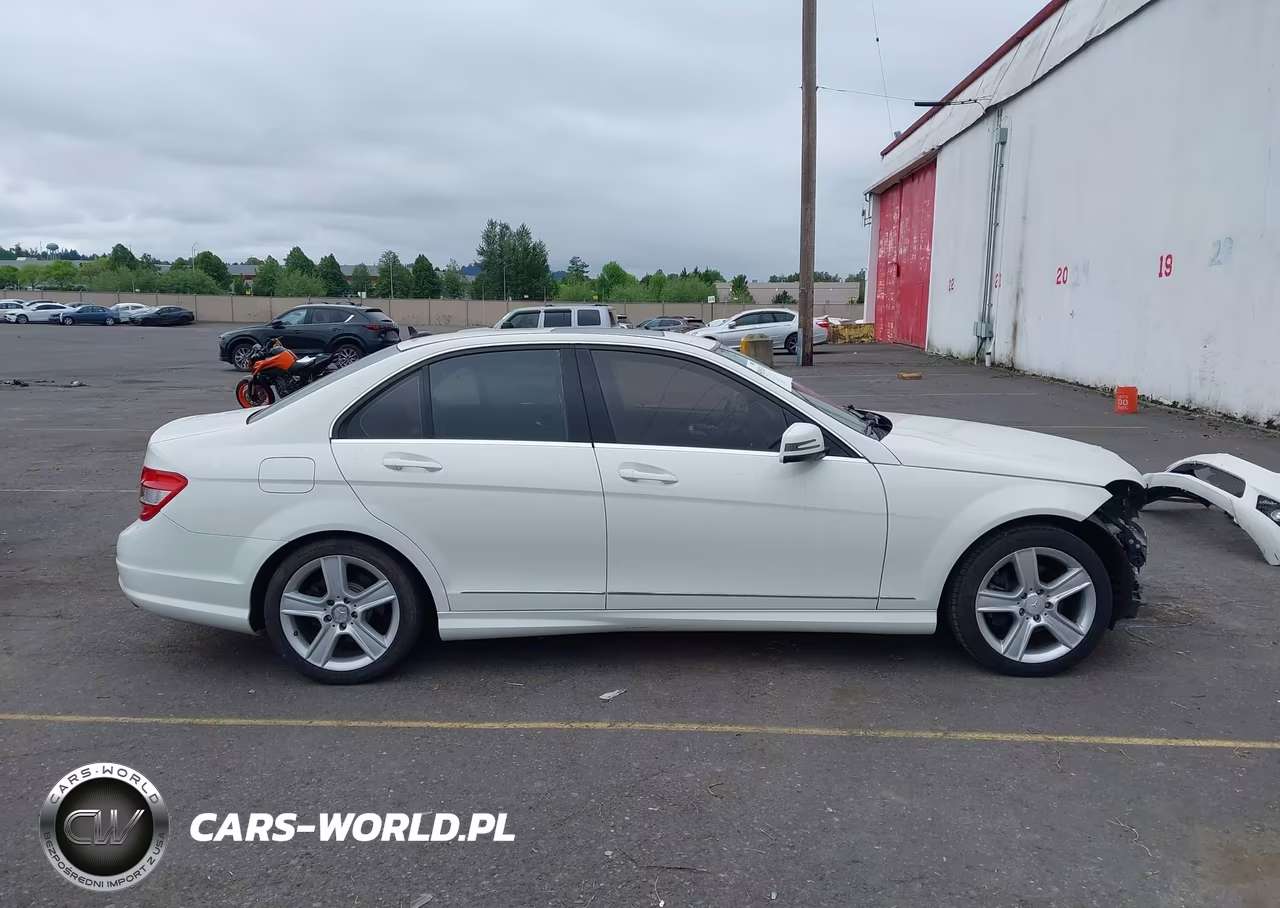 2010 Mercedes-Benz C 300 Luxury-Sport VIN:WDDGF5EB5AF412715 - 14