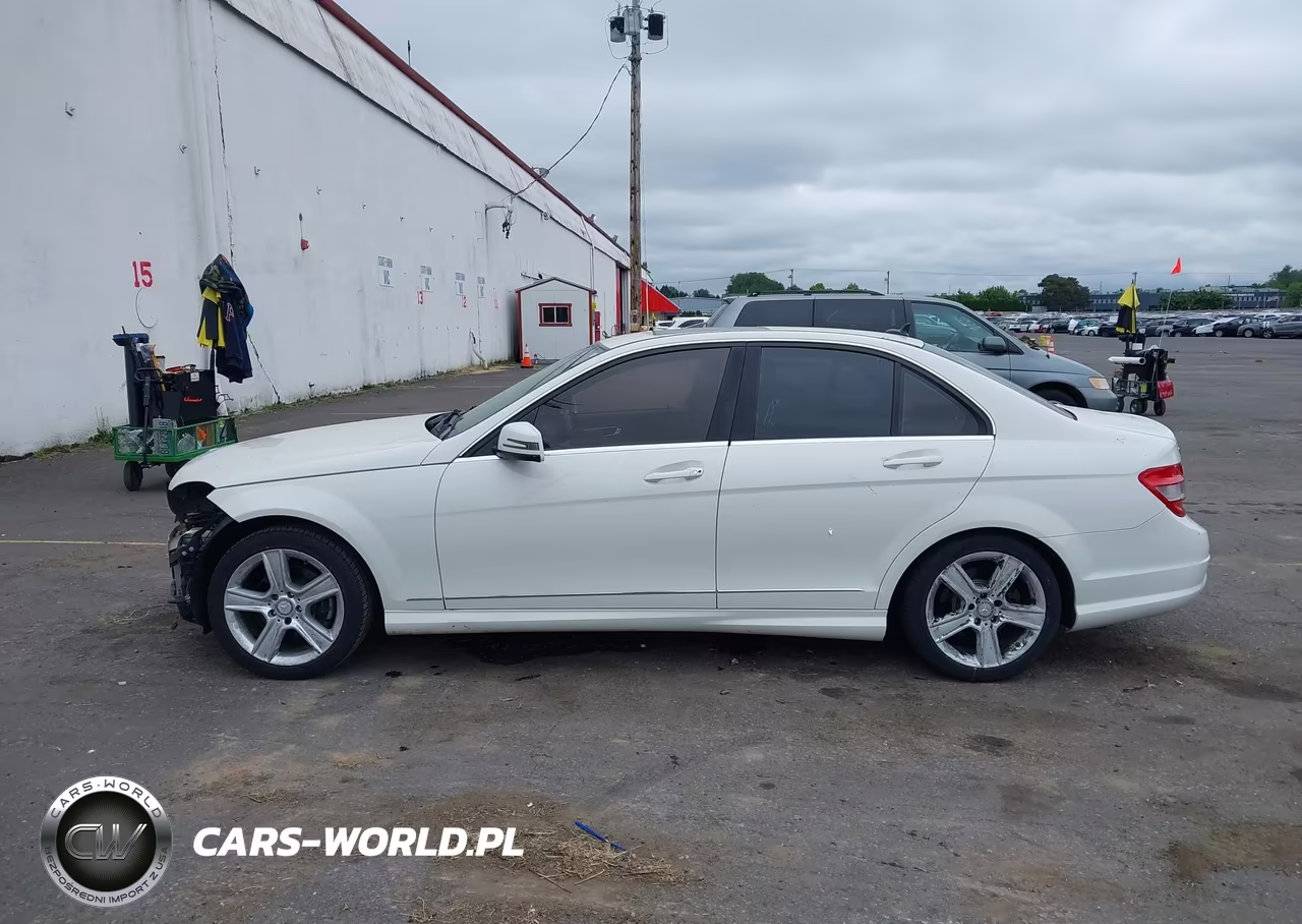 2010 Mercedes-Benz C 300 Luxury-Sport VIN:WDDGF5EB5AF412715 - 15