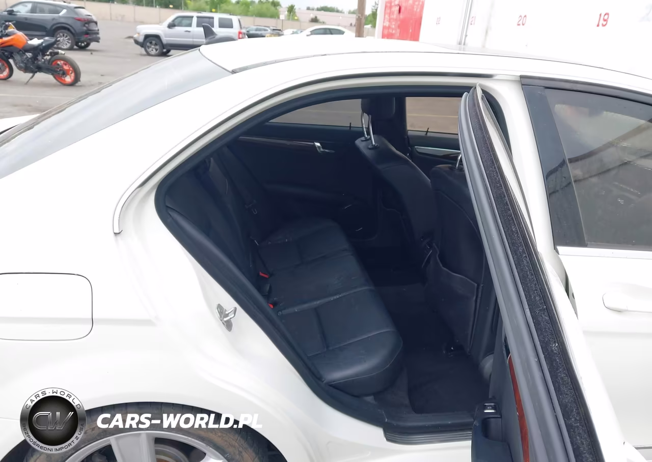 2010 Mercedes-Benz C 300 Luxury-Sport VIN:WDDGF5EB5AF412715 - 8