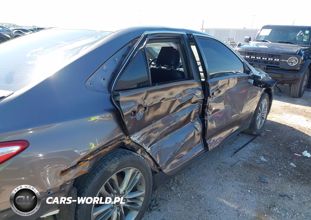 2017 Toyota Camry Se VIN:4T1BF1FKXHU338575 - 17
