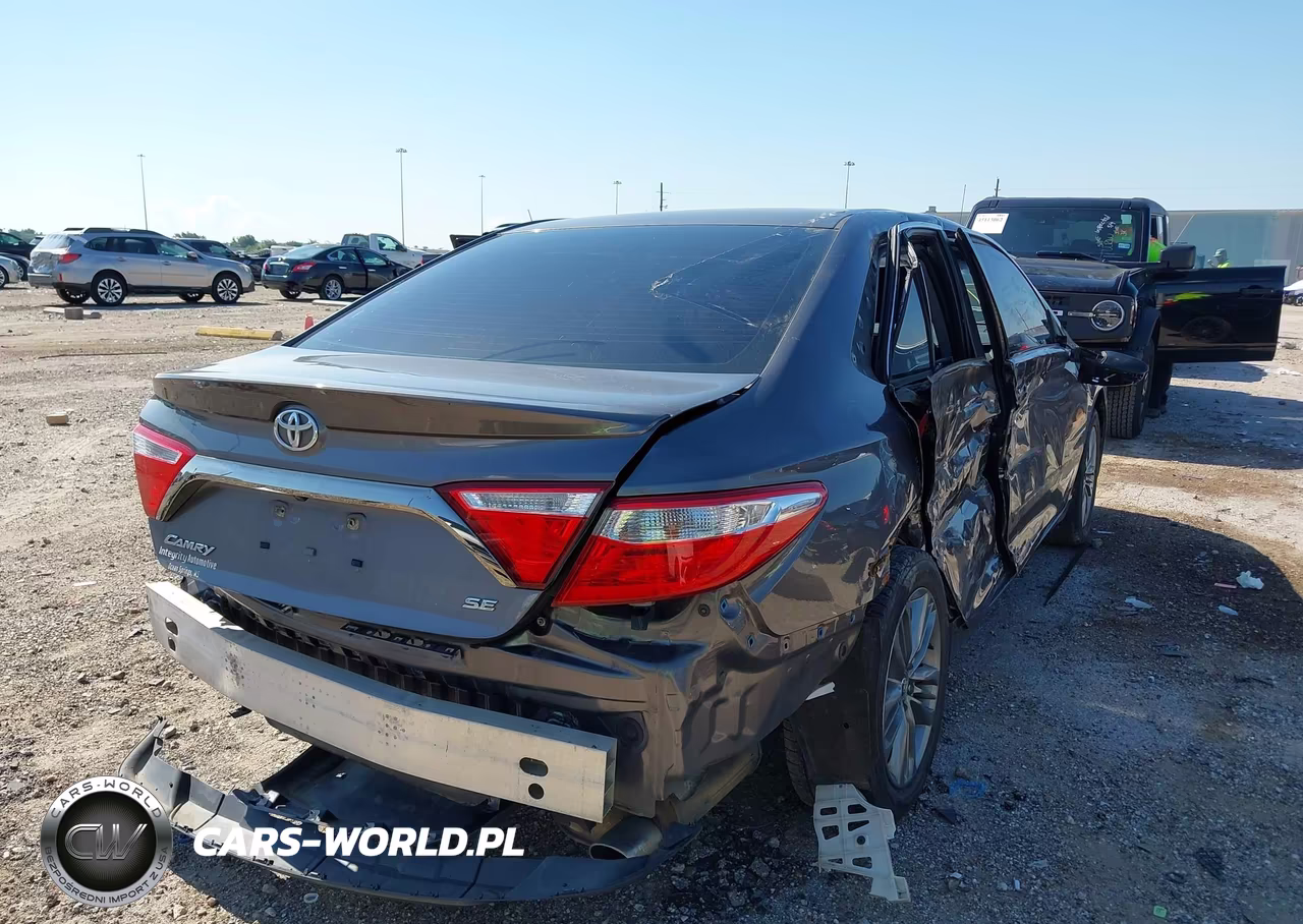 2017 Toyota Camry Se VIN:4T1BF1FKXHU338575 - 18