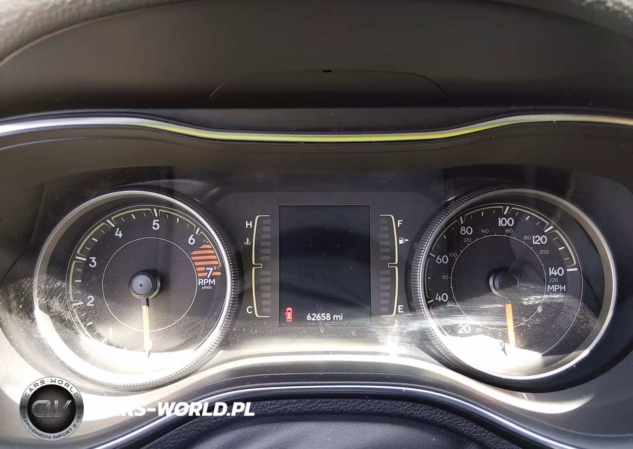 2019 Jeep Cherokee Latitude Fwd VIN:1C4PJLCB1KD265242 - 7