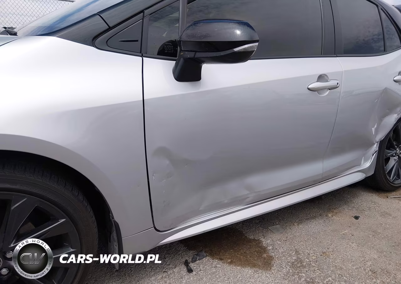 2025 Toyota Corolla Xse VIN:JTNC4MBE6S3241401 - 6