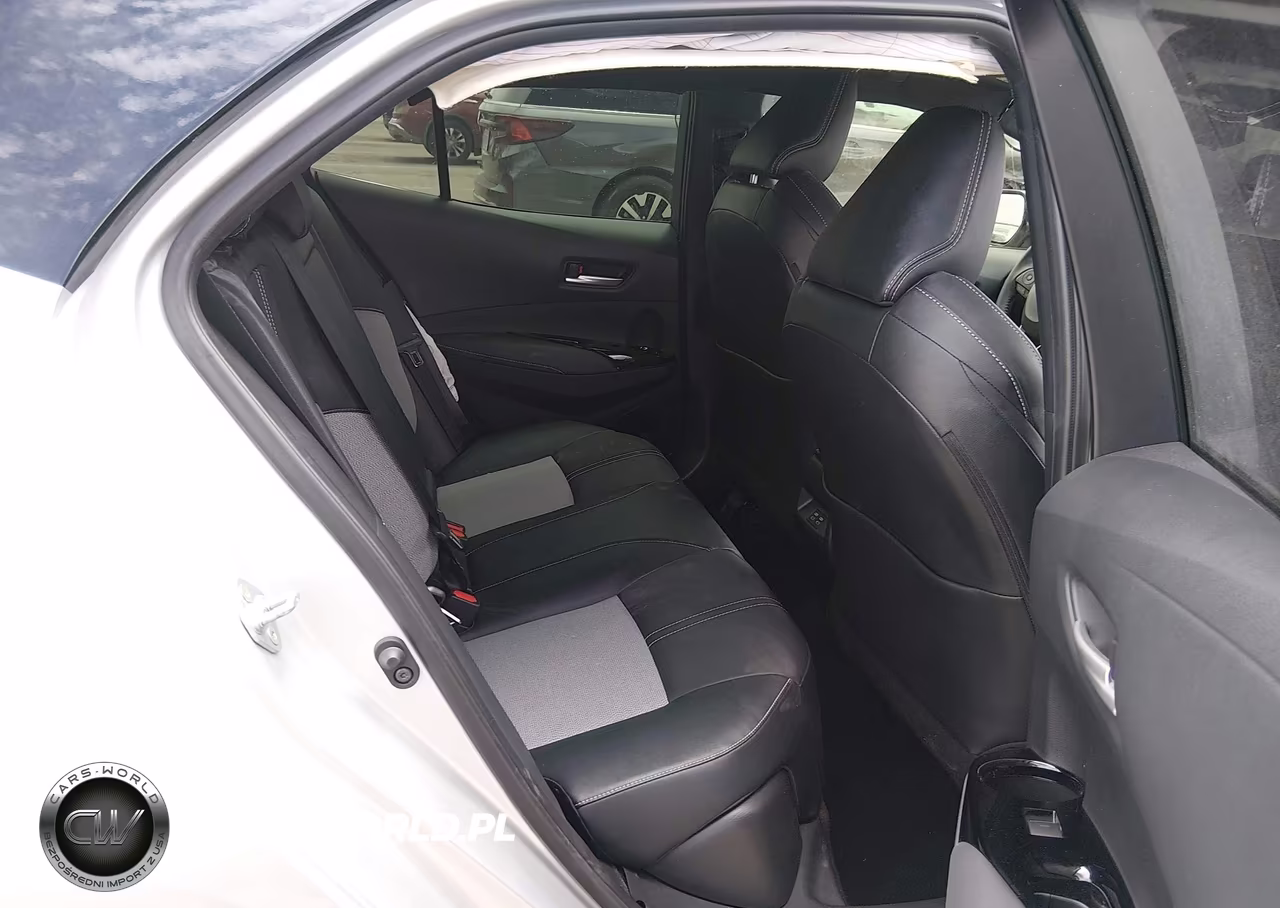 2025 Toyota Corolla Xse VIN:JTNC4MBE6S3241401 - 8