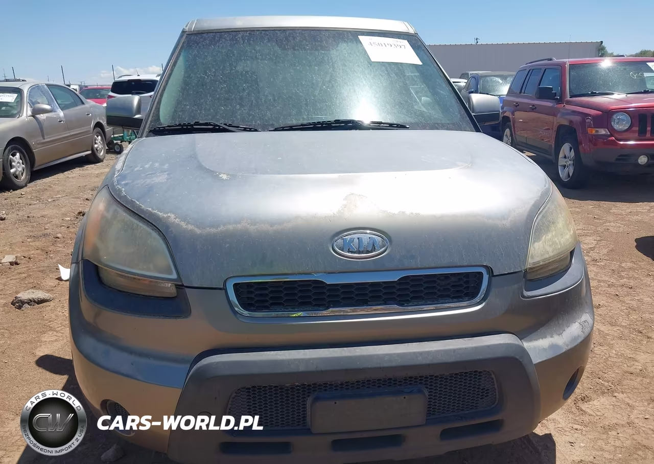 2011 Kia Soul + VIN:KNDJT2A21B7282313 - 6