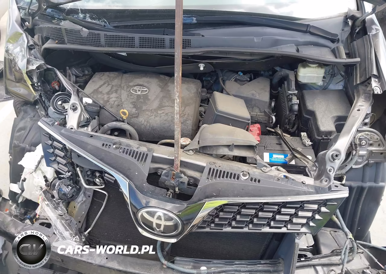 2018 Toyota Sienna Se 8 Passenger VIN:5TDXZ3DC4JS907830 - 10