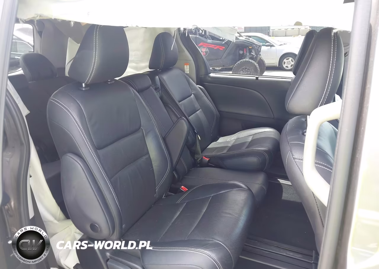 2018 Toyota Sienna Se 8 Passenger VIN:5TDXZ3DC4JS907830 - 8