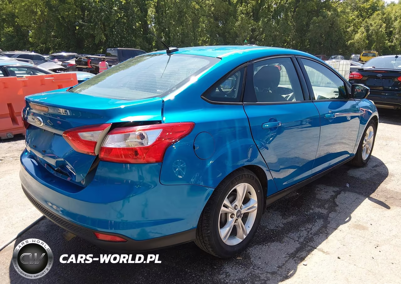 2013 Ford Focus Se VIN:1FADP3F23DL123762 - 4