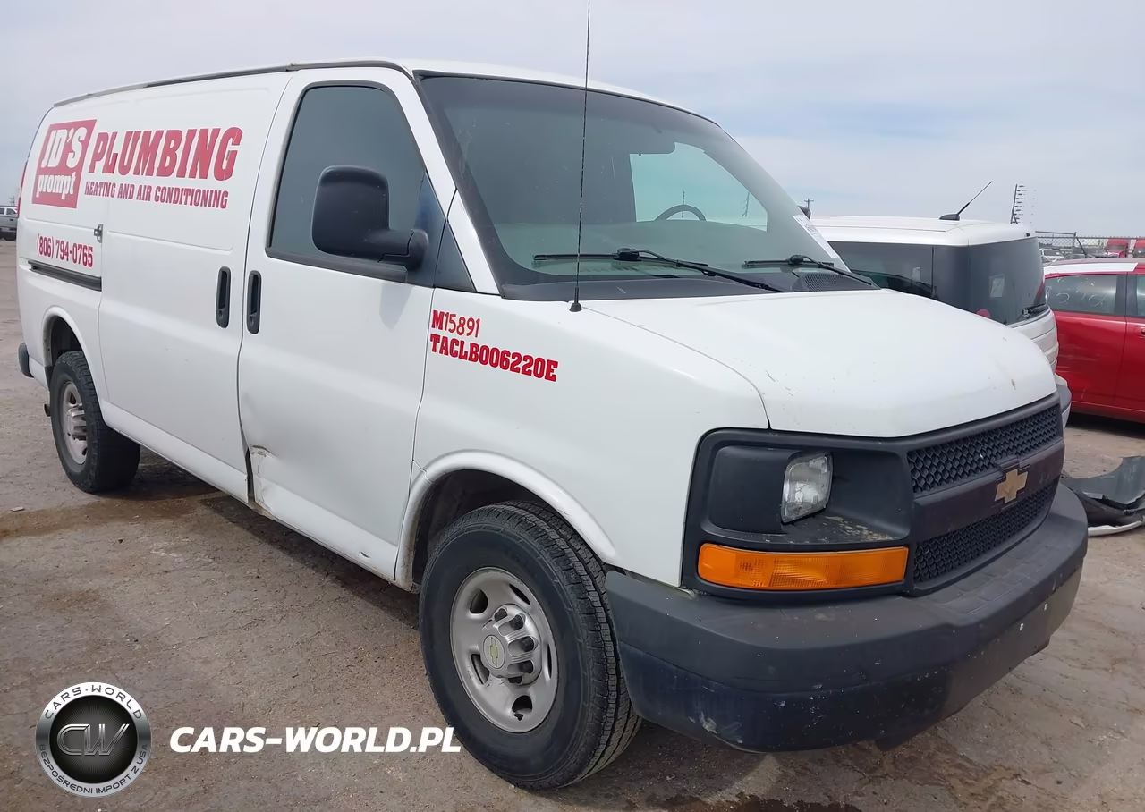 2014 Chevrolet Express 2500 Work Van – zdjęcie 1 z 11