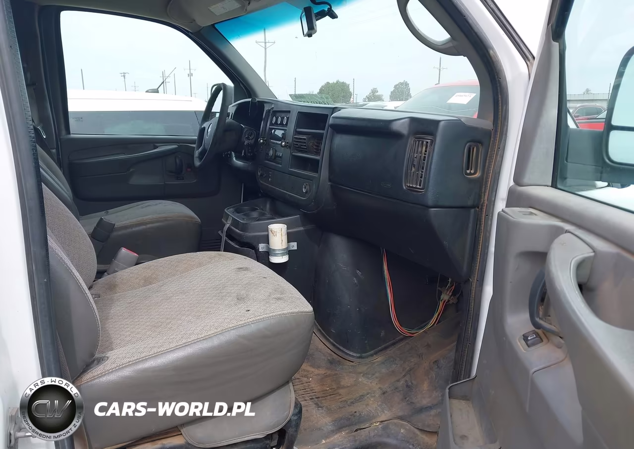 2014 Chevrolet Express 2500 Work Van VIN:1GCWGFCA1E1147054 - 5