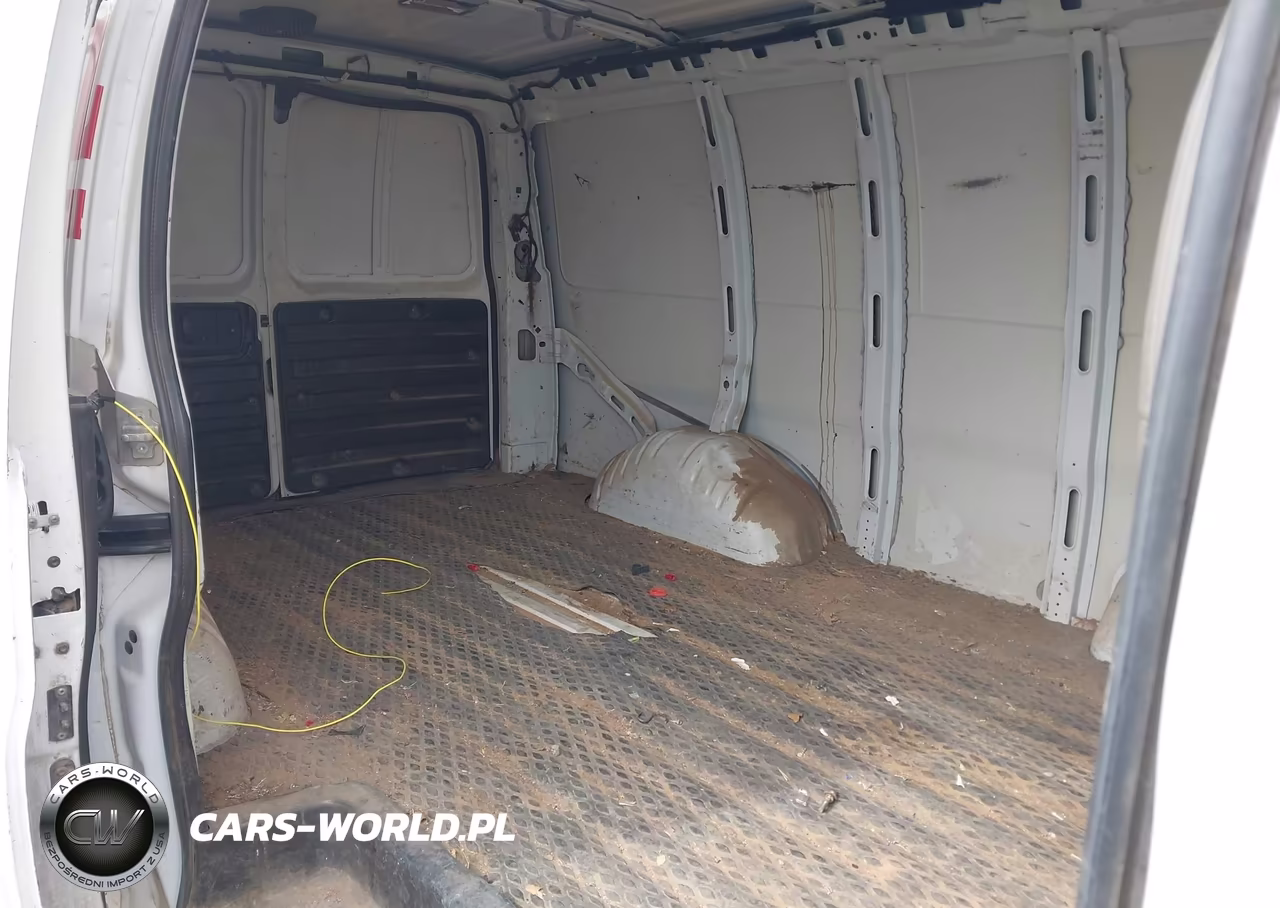 2014 Chevrolet Express 2500 Work Van VIN:1GCWGFCA1E1147054 - 8