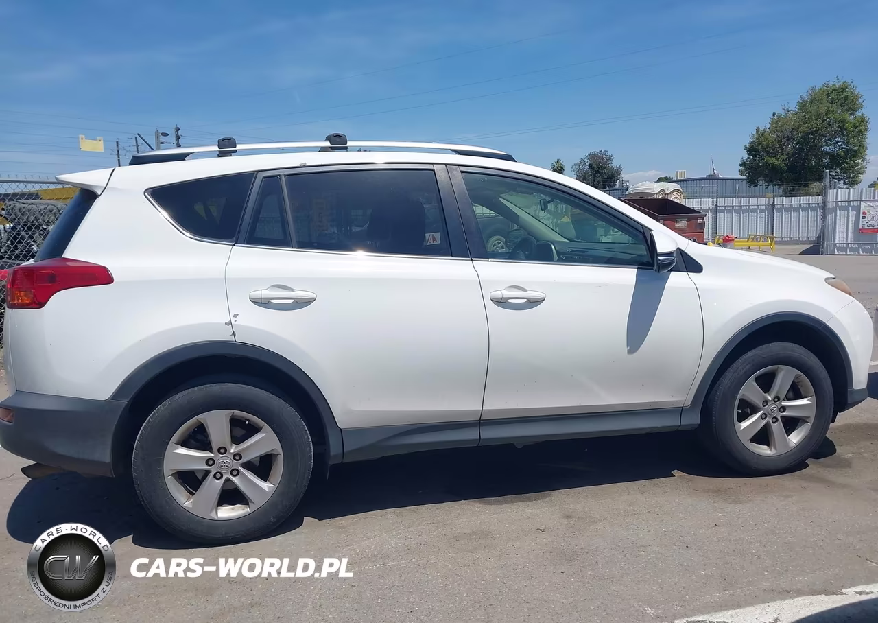 2014 Toyota Rav4 Xle VIN:JTMWFREV3EJ012937 - 13