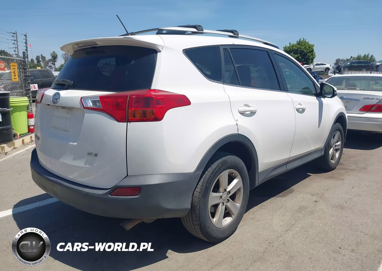 2014 Toyota Rav4 Xle VIN:JTMWFREV3EJ012937 - 4