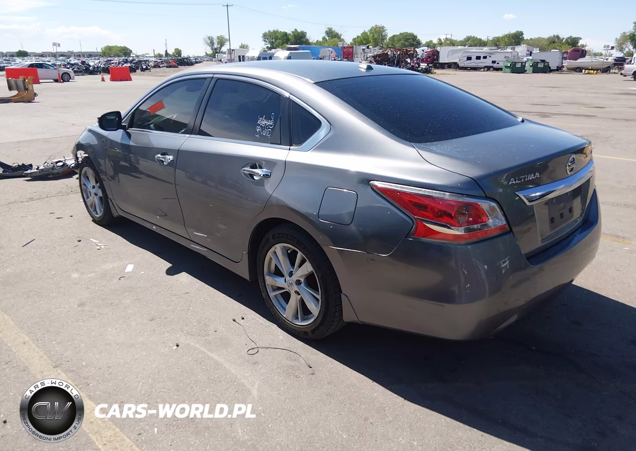 2015 Nissan Altima 2.5 Sv VIN:1N4AL3AP4FC104982 - 3