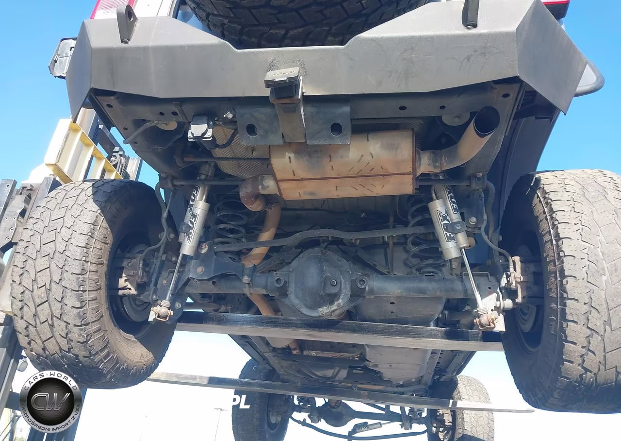 2015 Jeep Wrangler Unlimited Sahara VIN:1C4BJWEG7FL685152 - 19