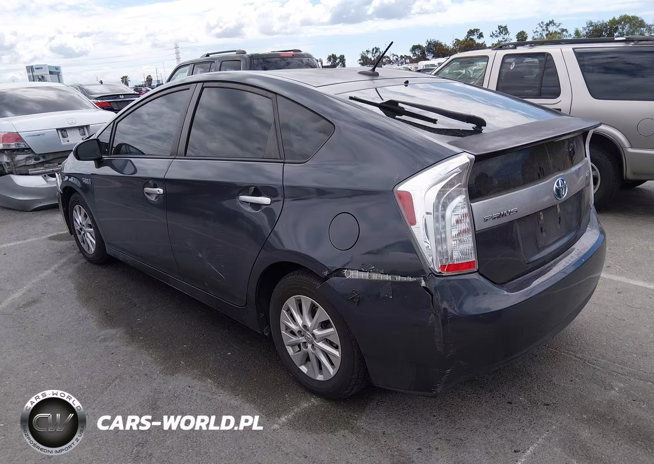2015 Toyota Prius Plug-In VIN:JTDKN3DP2F3074739 - 3