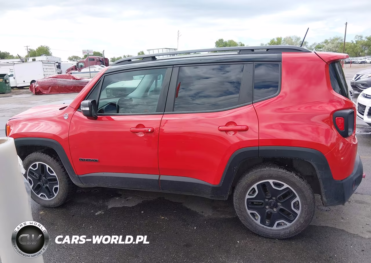 2015 Jeep Renegade Trailhawk VIN:ZACCJBCT2FPC33389 - 14