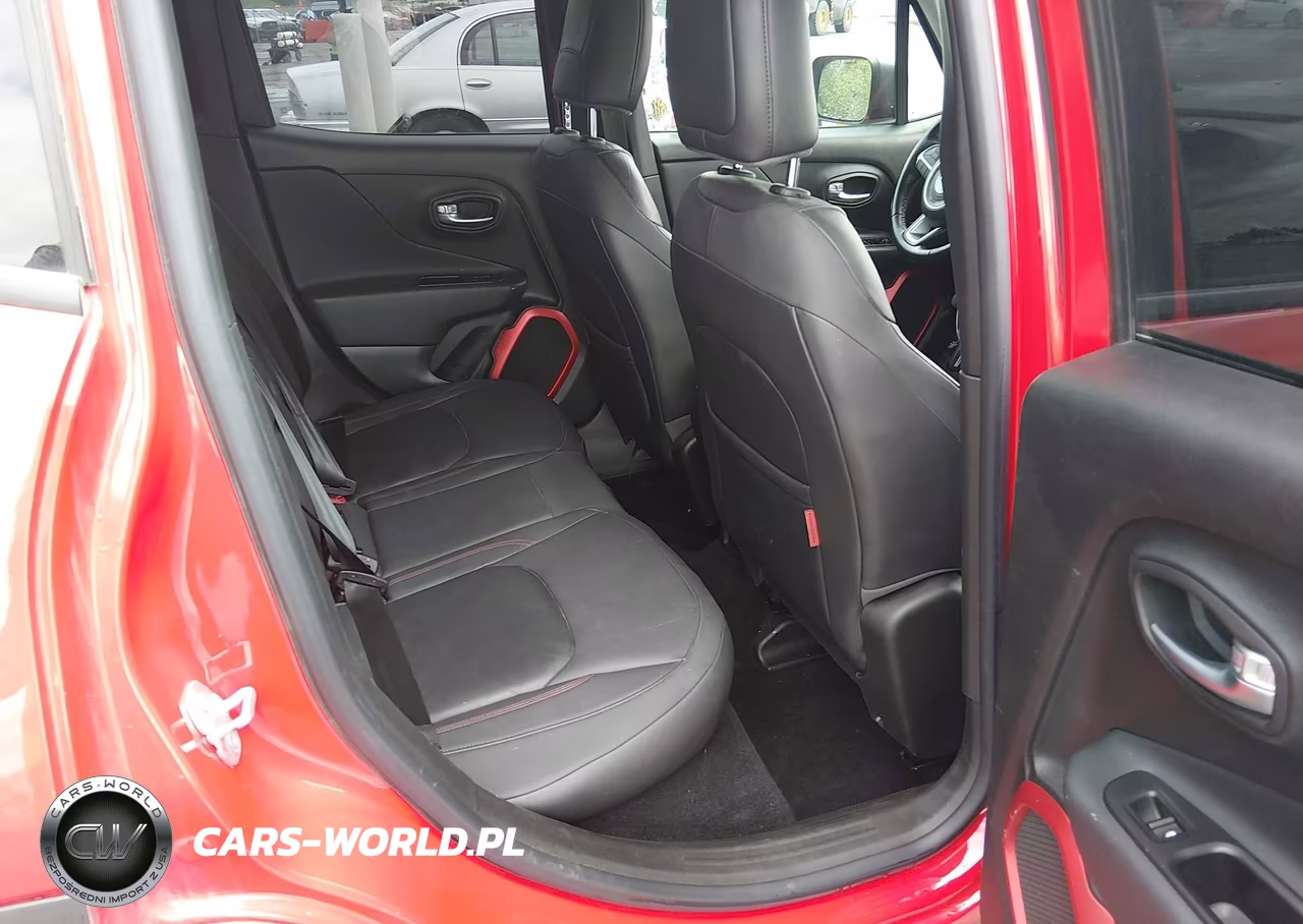 2015 Jeep Renegade Trailhawk VIN:ZACCJBCT2FPC33389 - 8