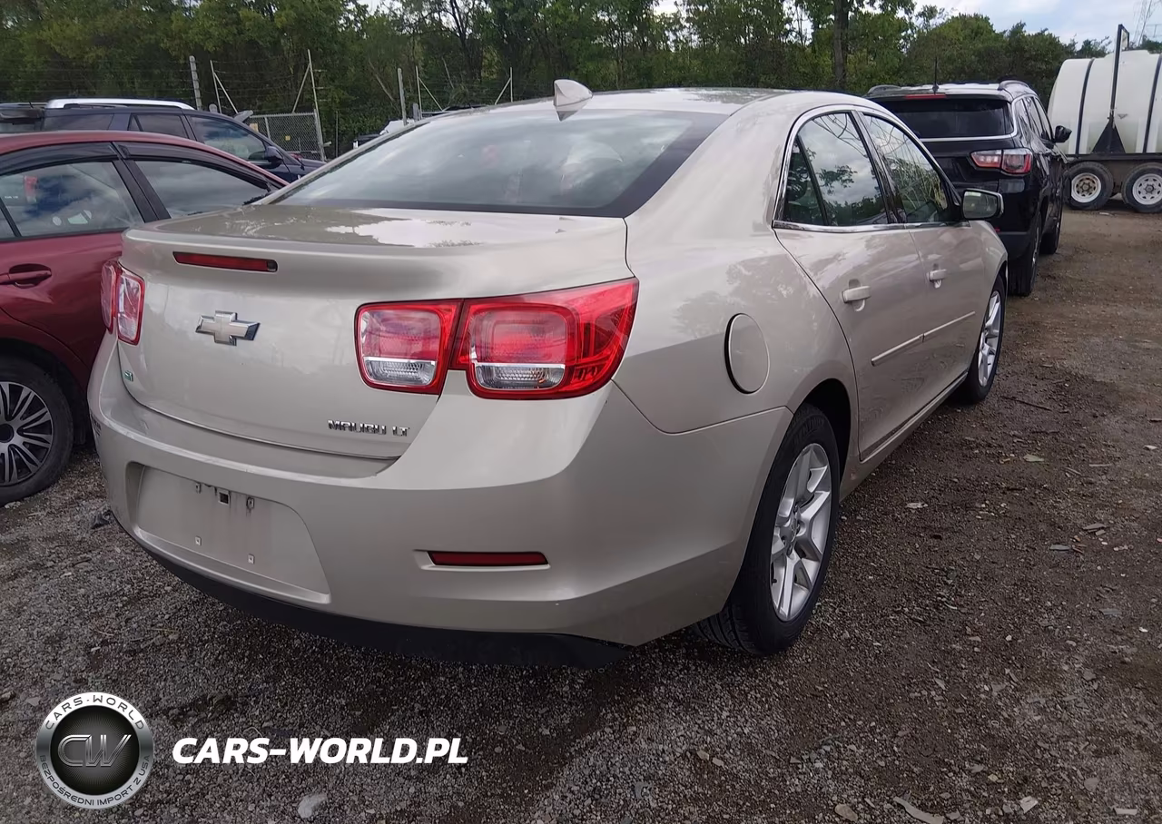 2015 Chevrolet Malibu 1Lt VIN:1G11C5SL7FF212683 - 4