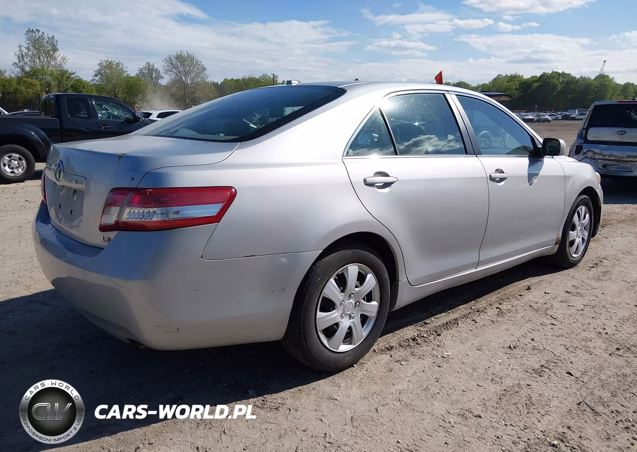 2010 Toyota Camry Le VIN:4T1BF3EK6AU544852 - 4