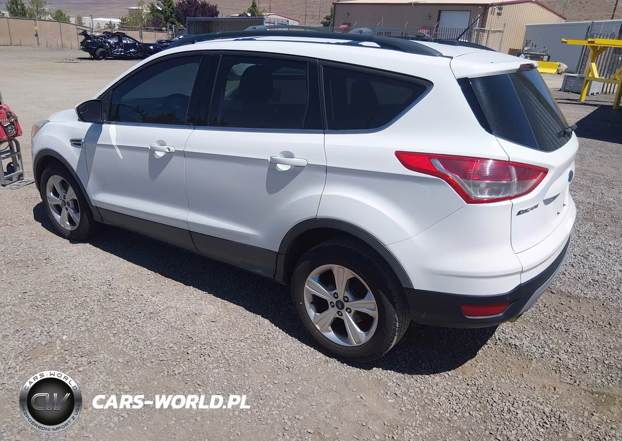 2015 Ford Escape Se VIN:1FMCU9GX2FUA53143 - 3