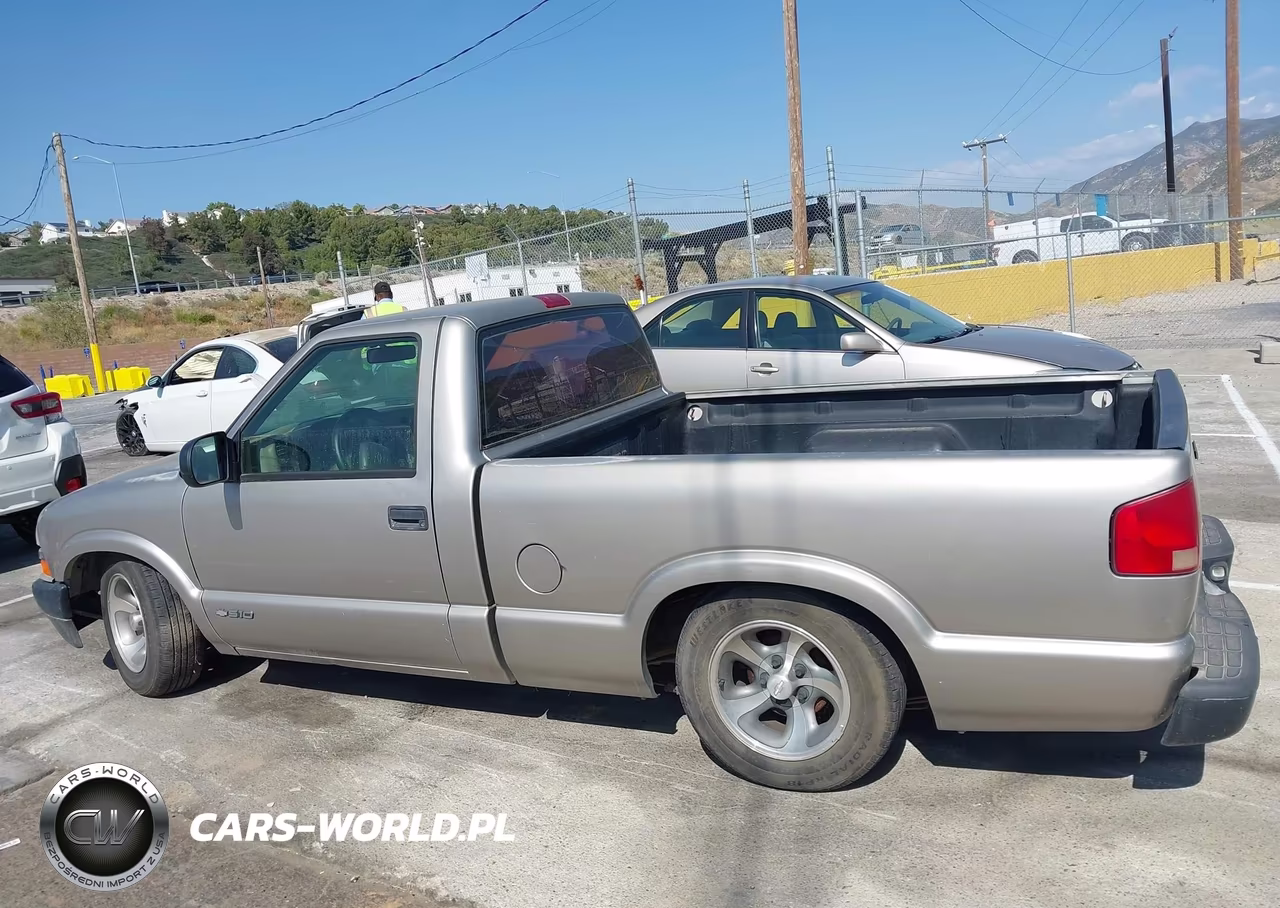 1999 Chevrolet S-10 VIN:1GCCS1442X8104219 - 13