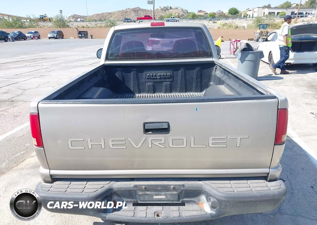 1999 Chevrolet S-10 VIN:1GCCS1442X8104219 - 15