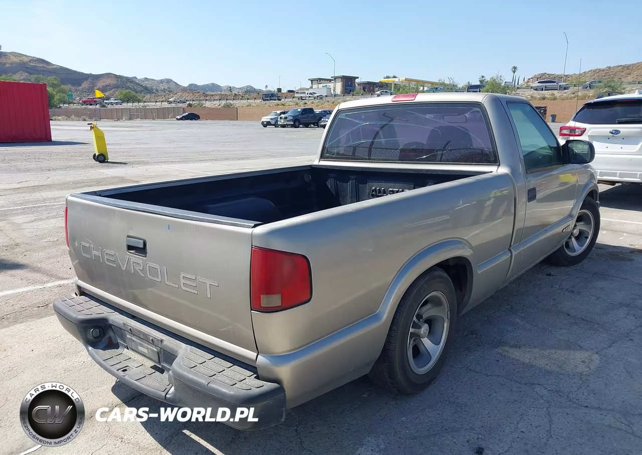 1999 Chevrolet S-10 VIN:1GCCS1442X8104219 - 4