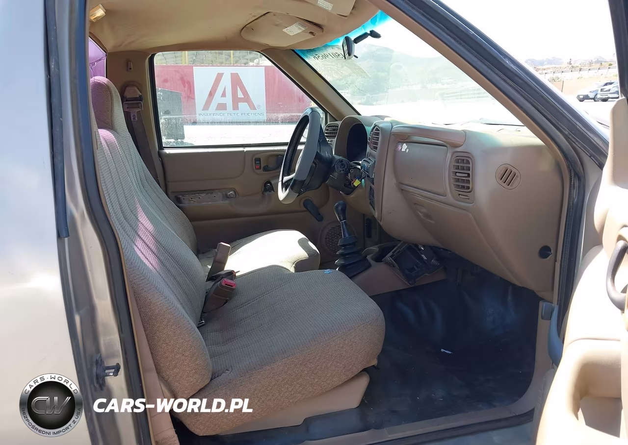1999 Chevrolet S-10 VIN:1GCCS1442X8104219 - 5