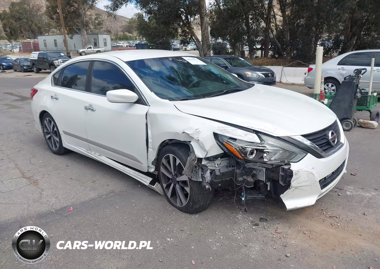 2016 Nissan Altima 2.5 Sr – zdjęcie 1 z 12