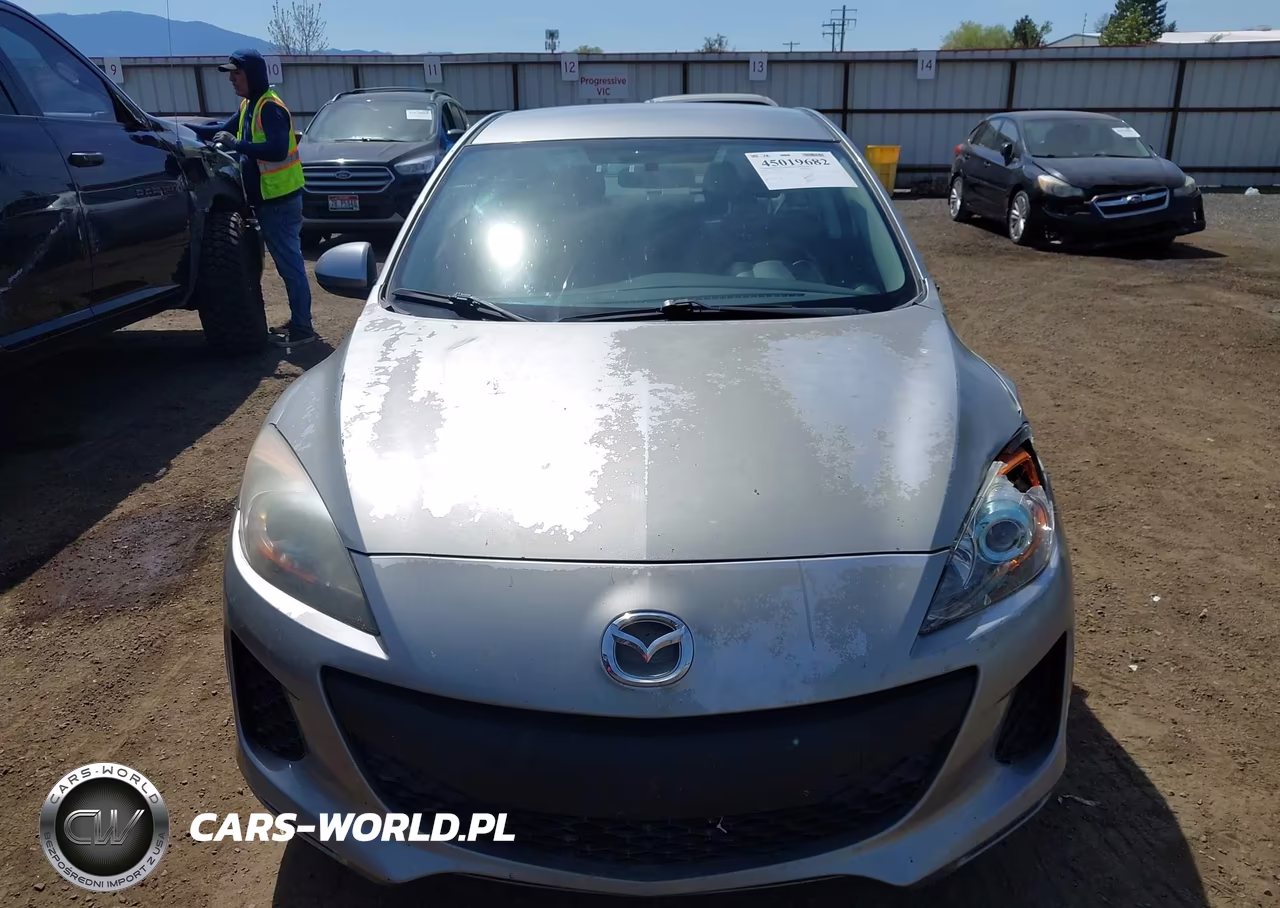 2013 Mazda Mazda3 I Sport VIN:JM1BL1UP7D1753280 - 13