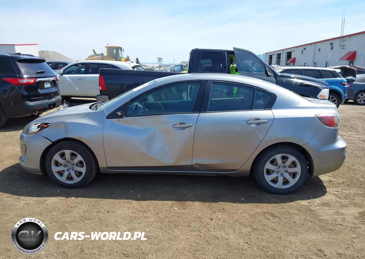 2013 Mazda Mazda3 I Sport VIN:JM1BL1UP7D1753280 - 15