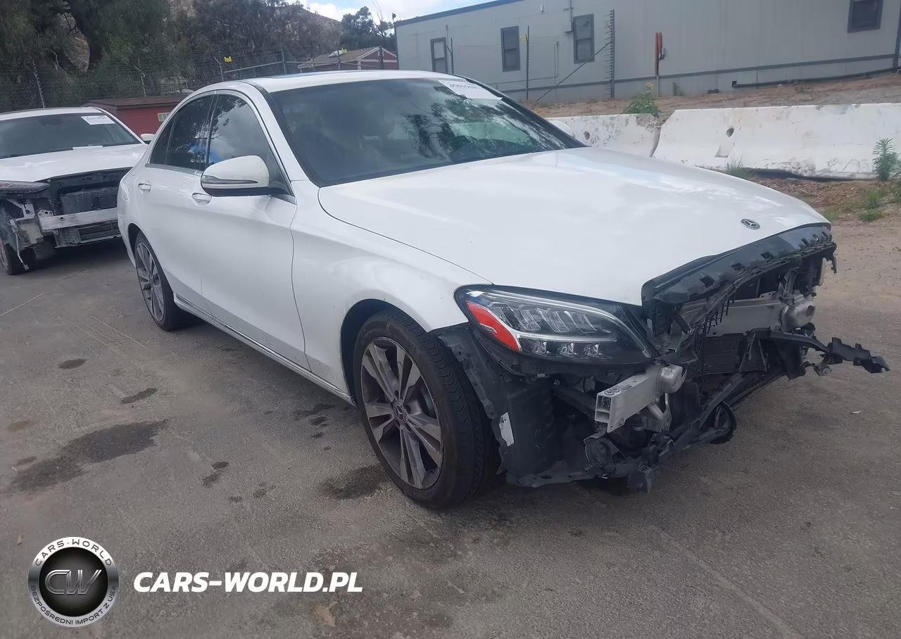 2020 Mercedes-Benz C 300