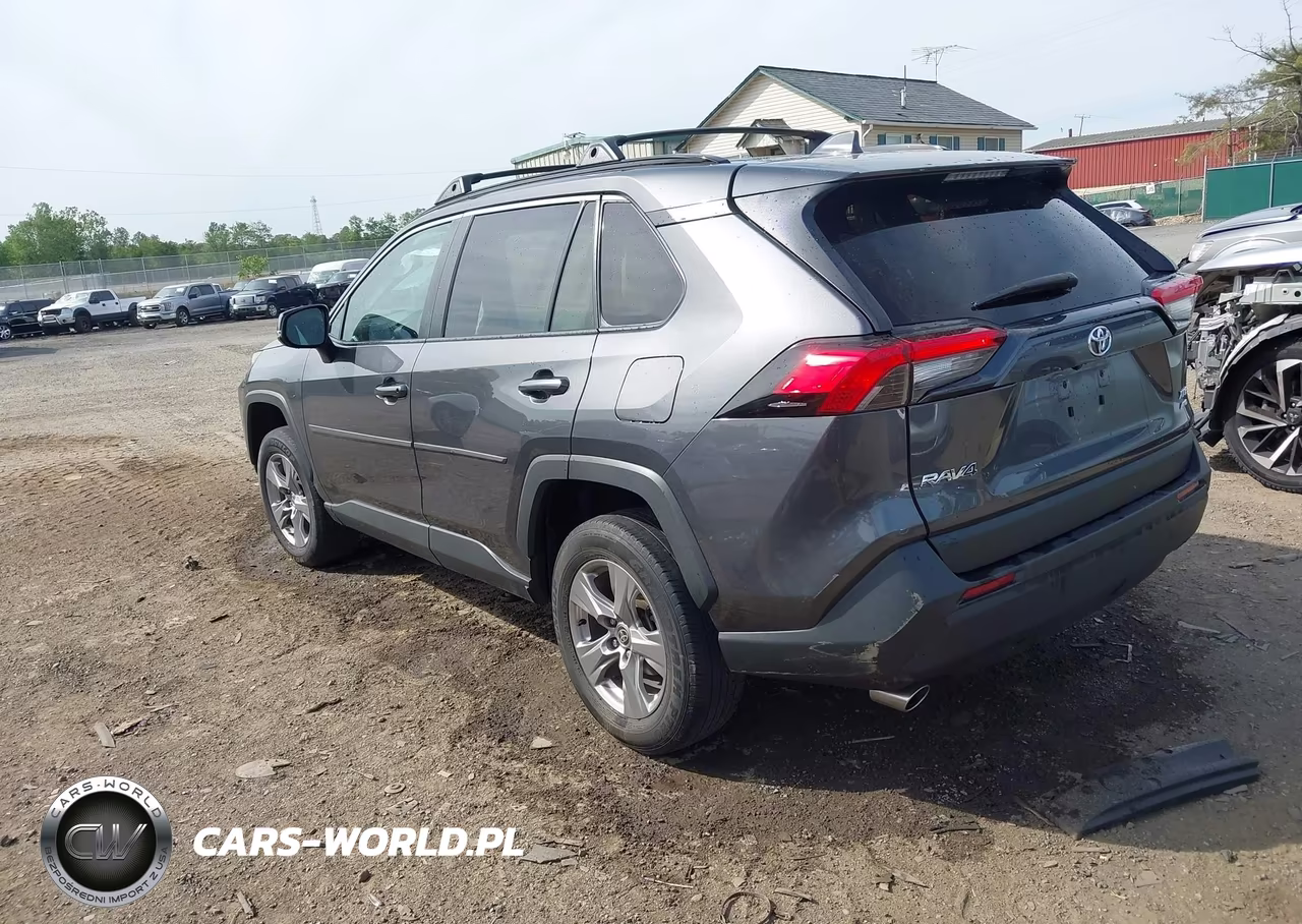 2023 Toyota Rav4 Xle VIN:2T3P1RFV4PC333277 - 3