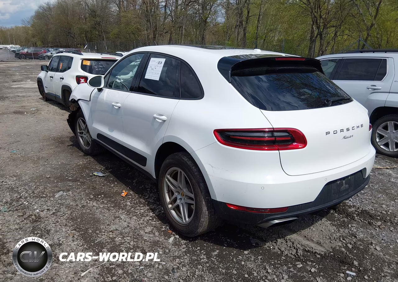 2018 Porsche Macan VIN:WP1AA2A5XJLB23472 - 3