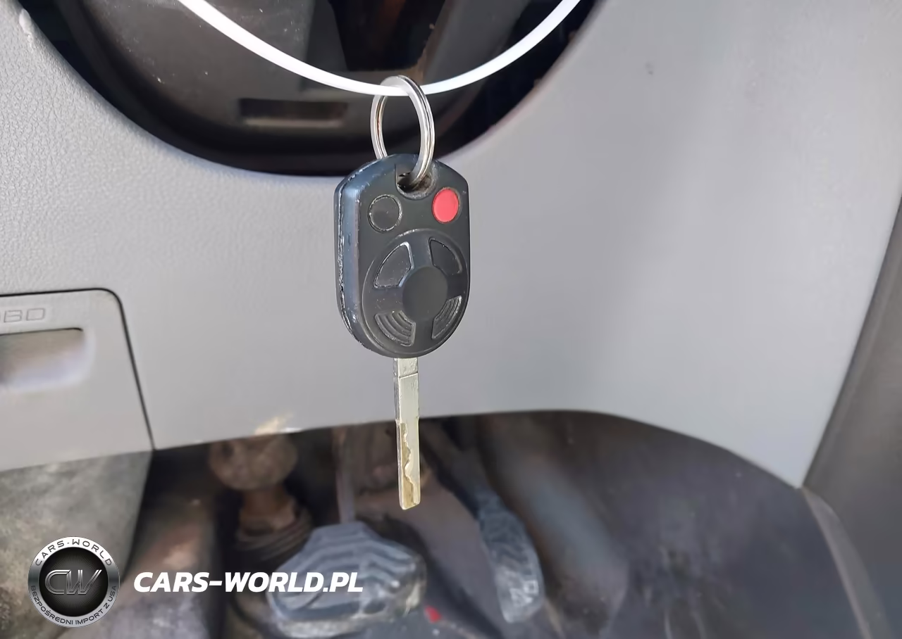 2015 Ford Transit-250 VIN:1FTNR1ZM9FKA26858 - 11