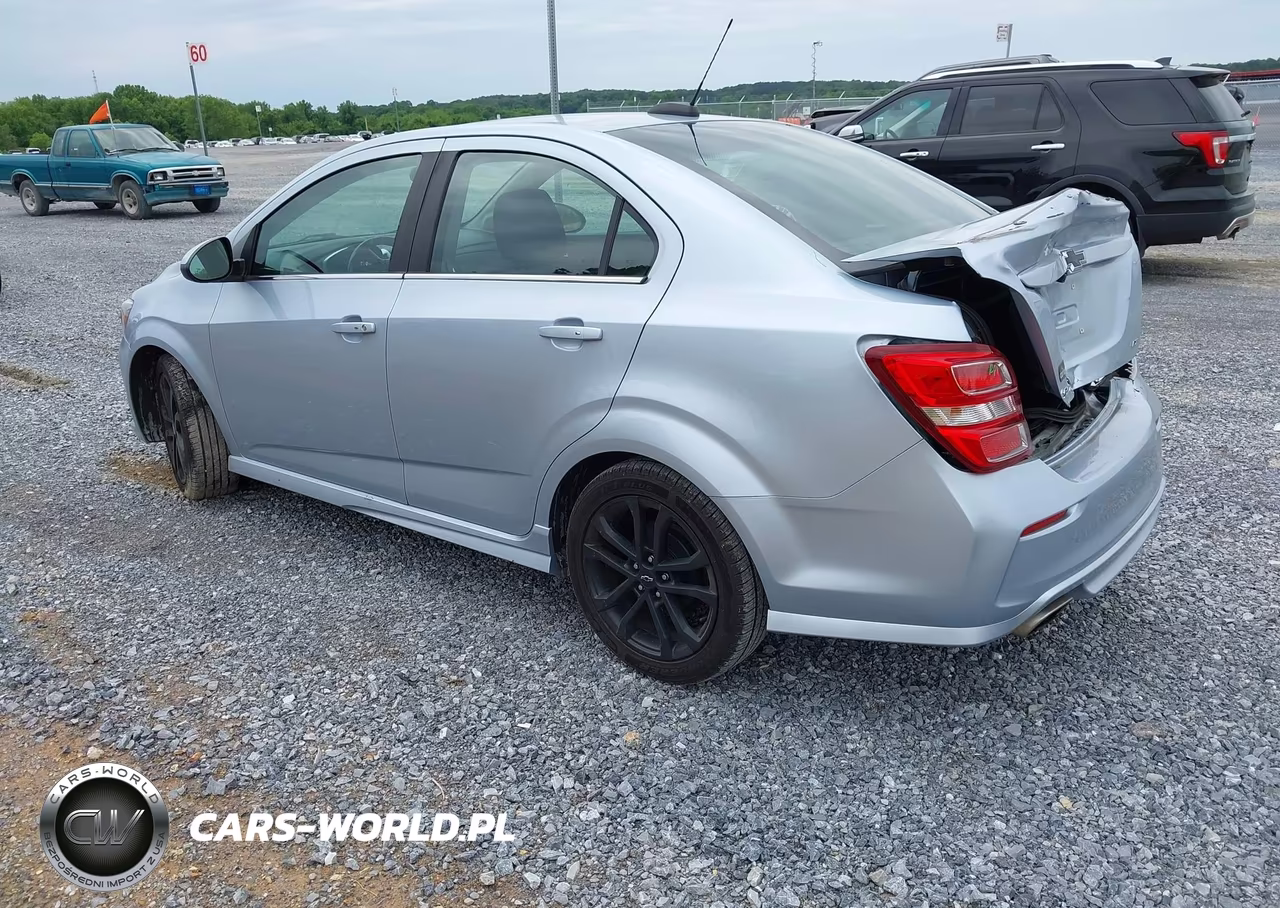 2018 Chevrolet Sonic Lt Auto VIN:1G1JD5SB1J4121840 - 3