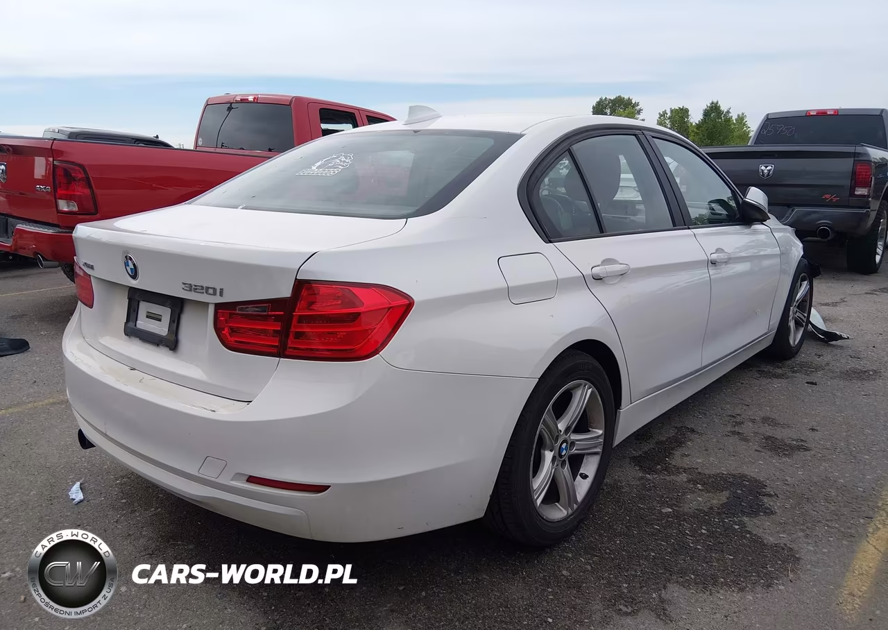 2015 BMW 320I xDrive VIN:WBA3C3G52FNS74641 - 4