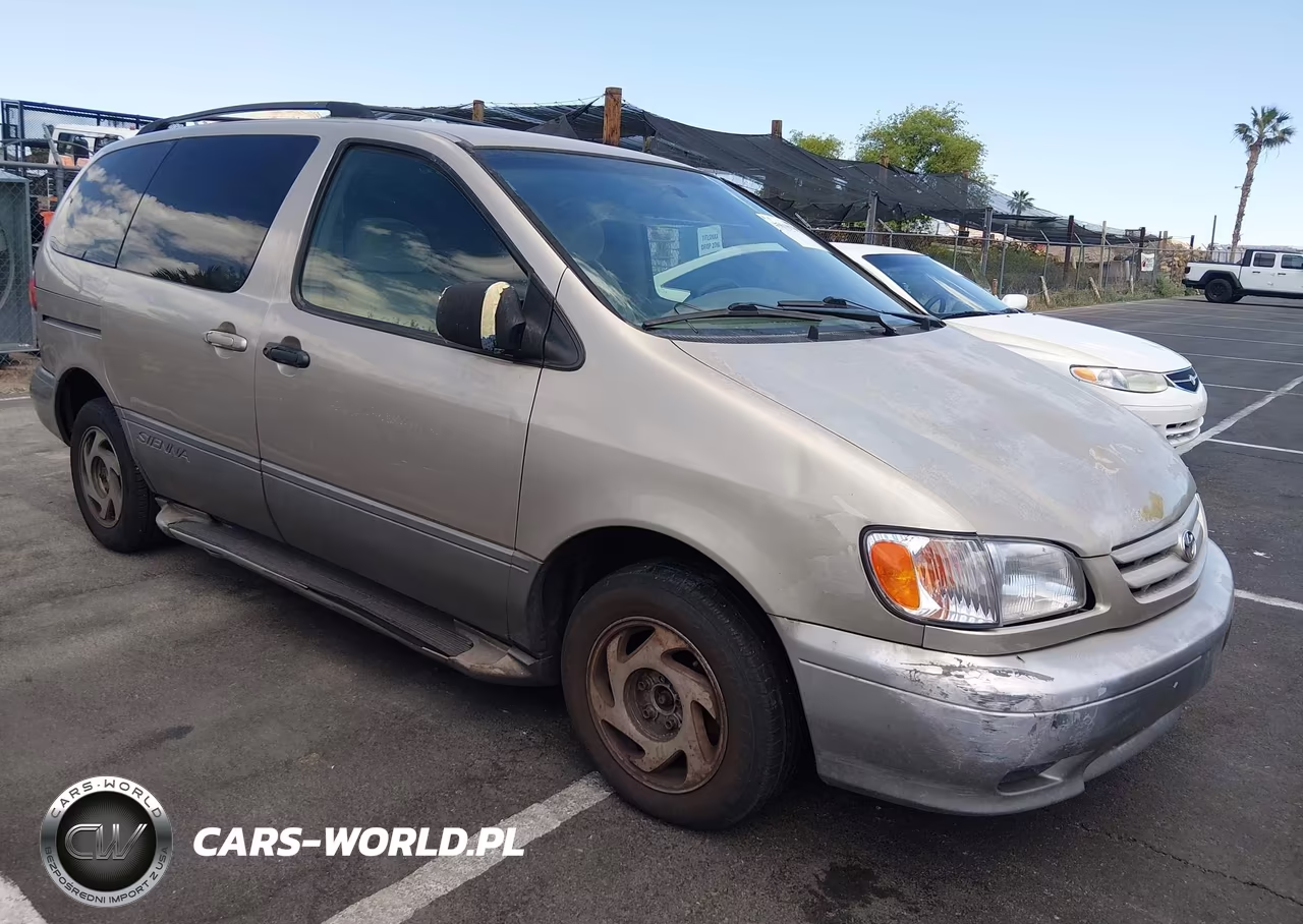 2002 Toyota Sienna Le