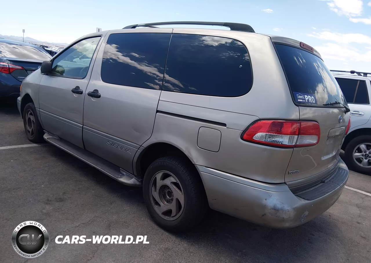 2002 Toyota Sienna Le VIN:4T3ZF13C92U440055 - 3