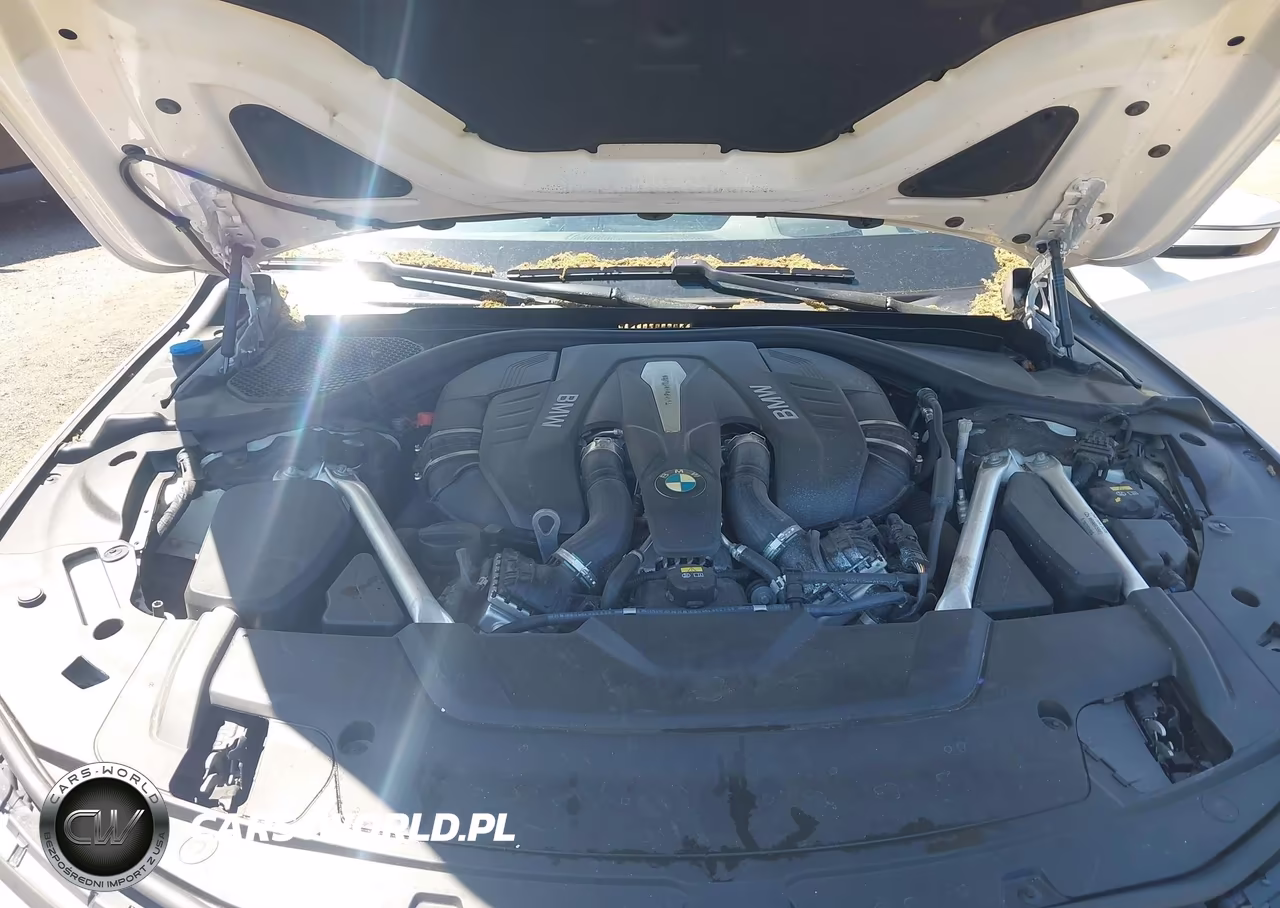 2019 BMW 750I xDrive VIN:WBA7F2C50KB239892 - 10