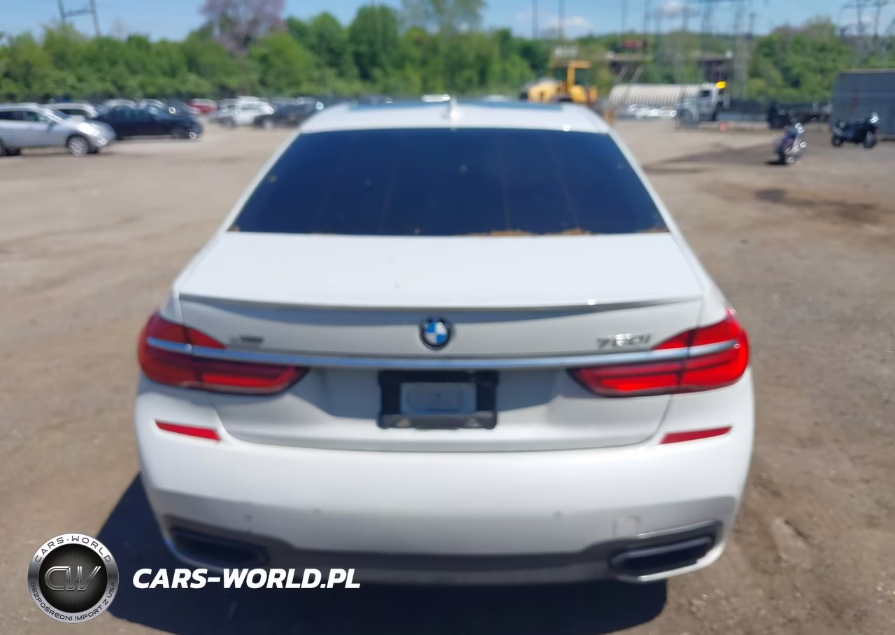 2019 BMW 750I xDrive VIN:WBA7F2C50KB239892 - 16