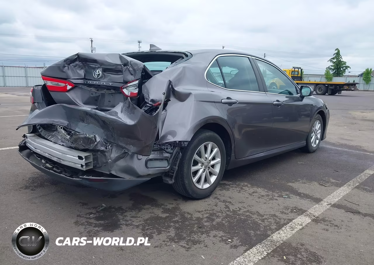 2020 Toyota Camry Le VIN:4T1C11AK1LU943247 - 4