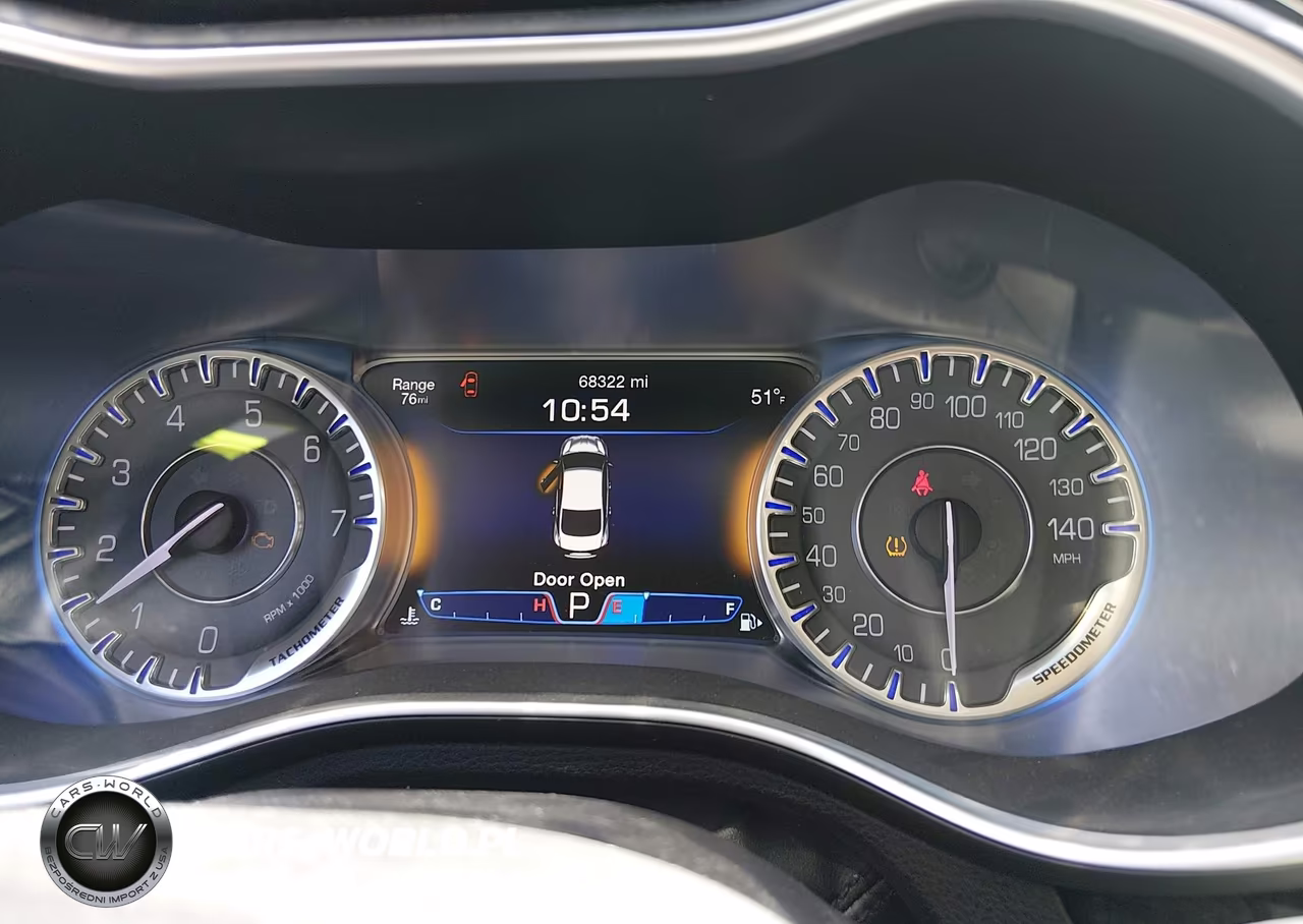 2015 Chrysler 200 C VIN:1C3CCCCG7FN565280 - 7