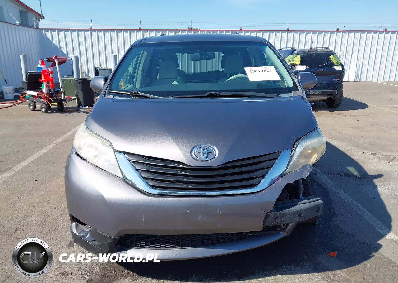 2013 Toyota Sienna Le V6 8 Passenger VIN:5TDKK3DC6DS307538 - 12
