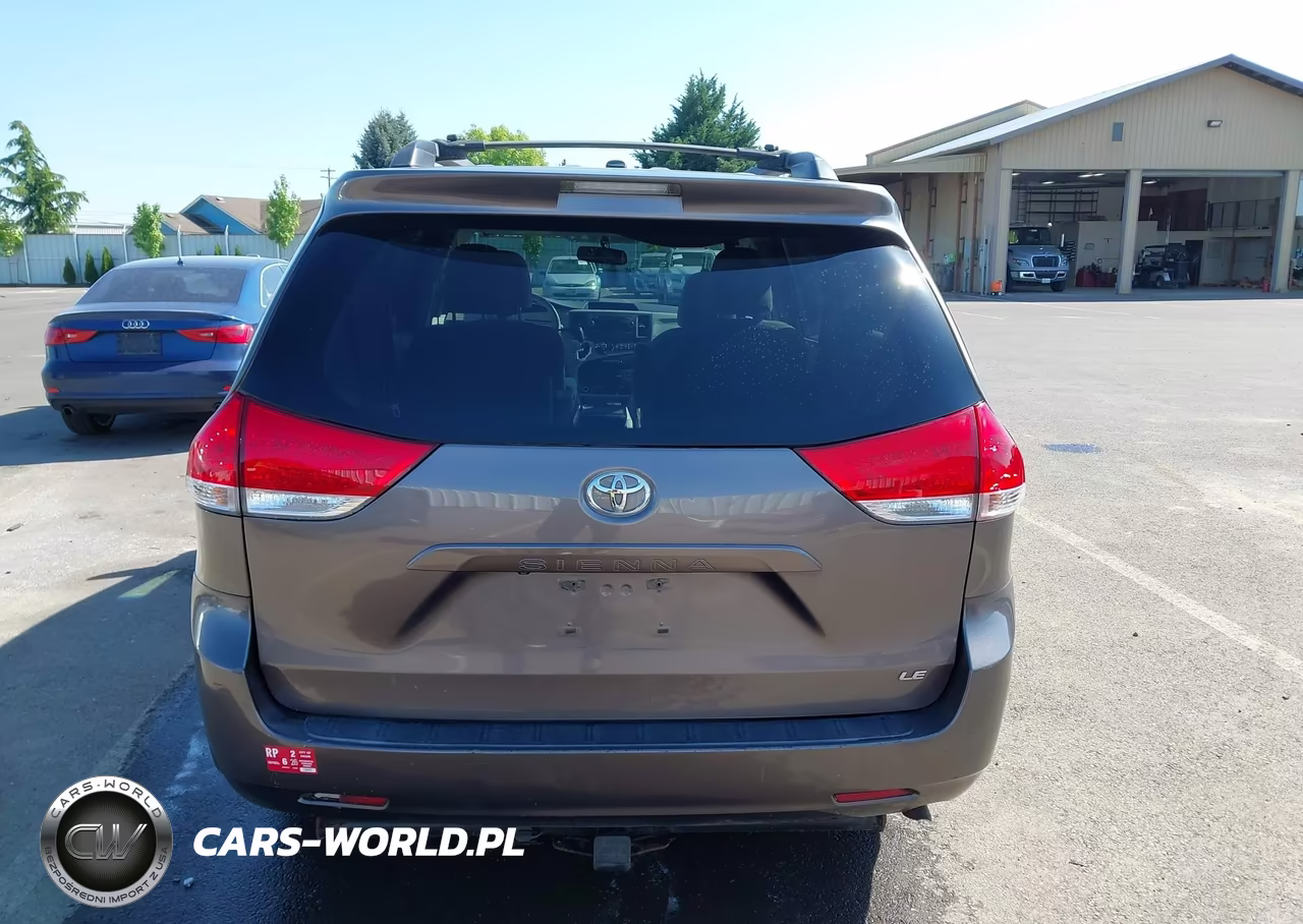 2013 Toyota Sienna Le V6 8 Passenger VIN:5TDKK3DC6DS307538 - 16