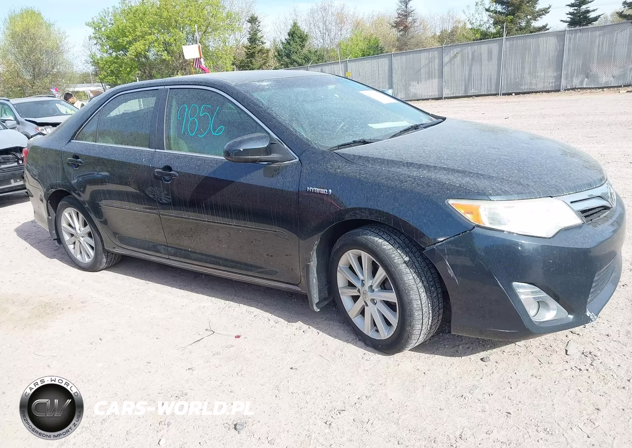 2013 Toyota Camry Hybrid Xle